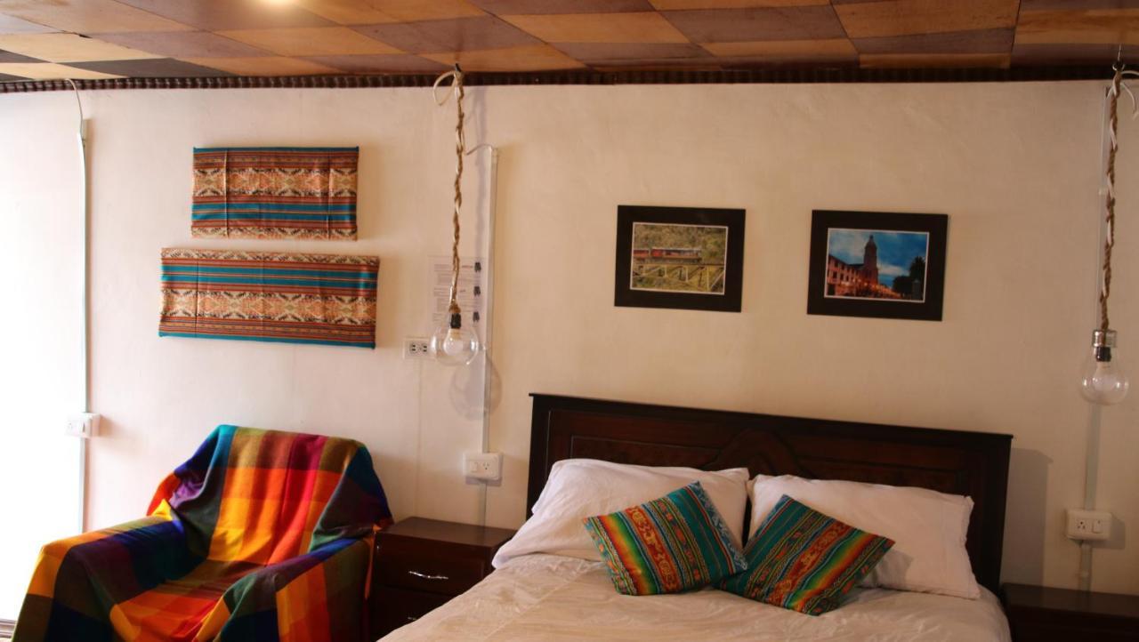 Hospedaje Los Ponchos โอตาวาโล ภายนอก รูปภาพ