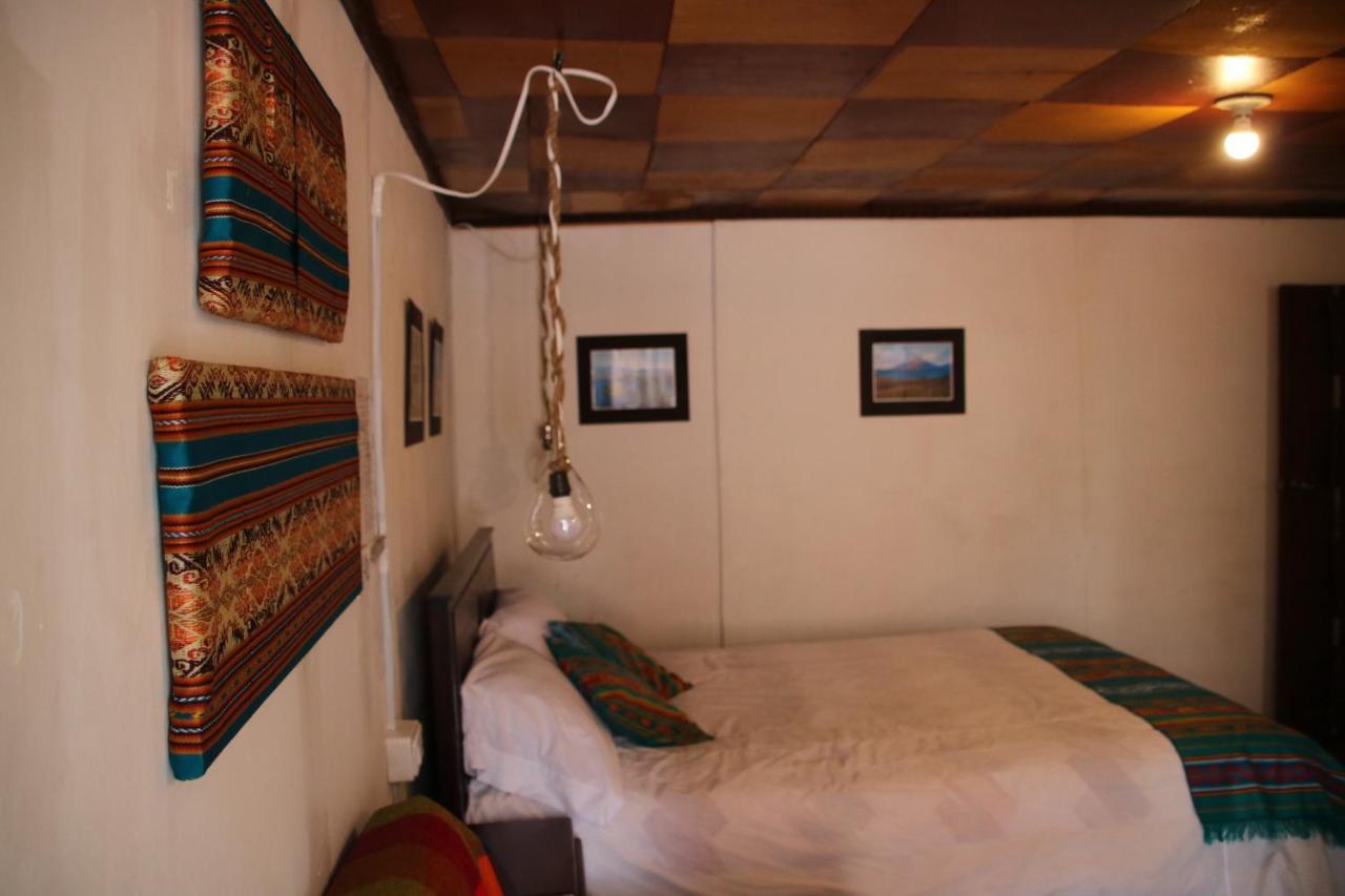 Hospedaje Los Ponchos โอตาวาโล ภายนอก รูปภาพ